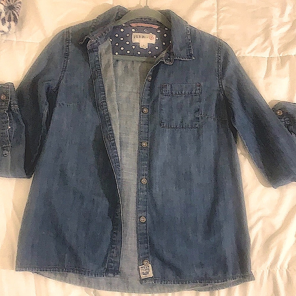 Women’s size small chambray button up shirt
